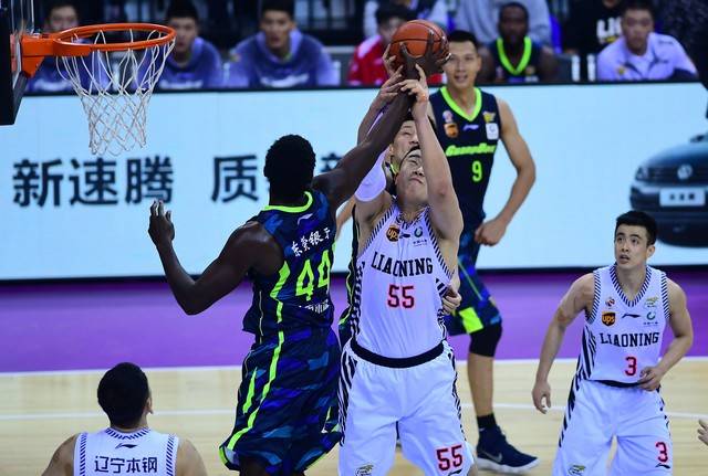 九游体育直播-关于国内外球队交锋，一触即发比赛精彩纷呈的信息