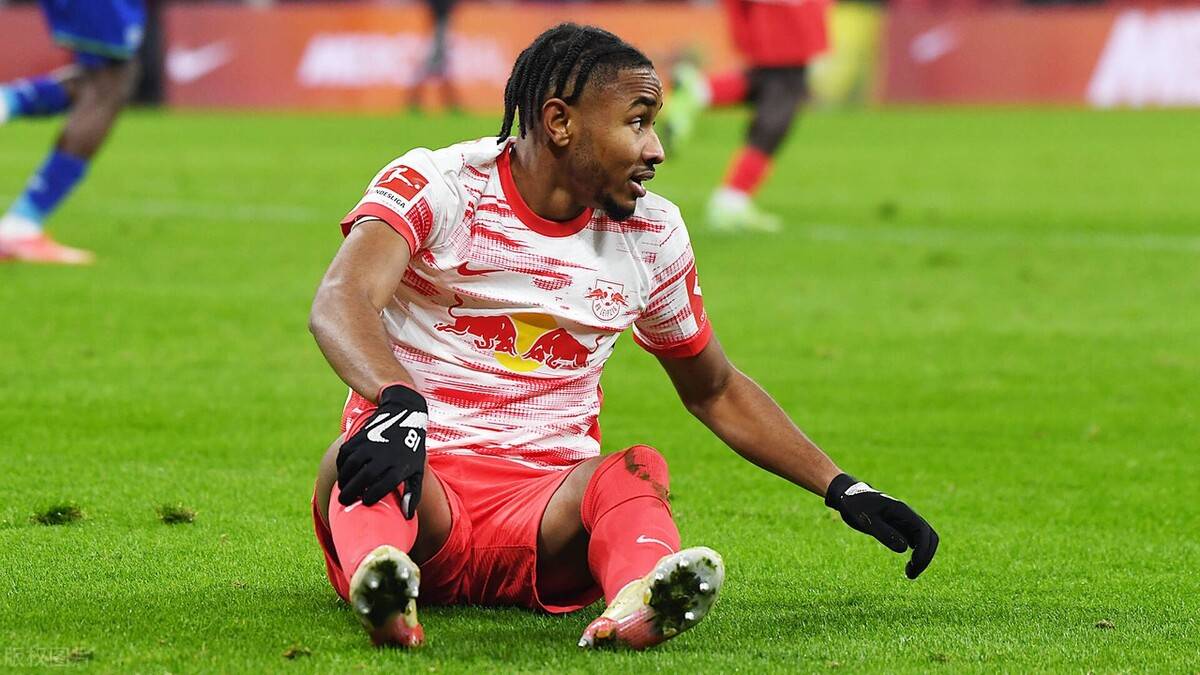 关于汉堡队士气低迷，连续败局让球迷失望的信息