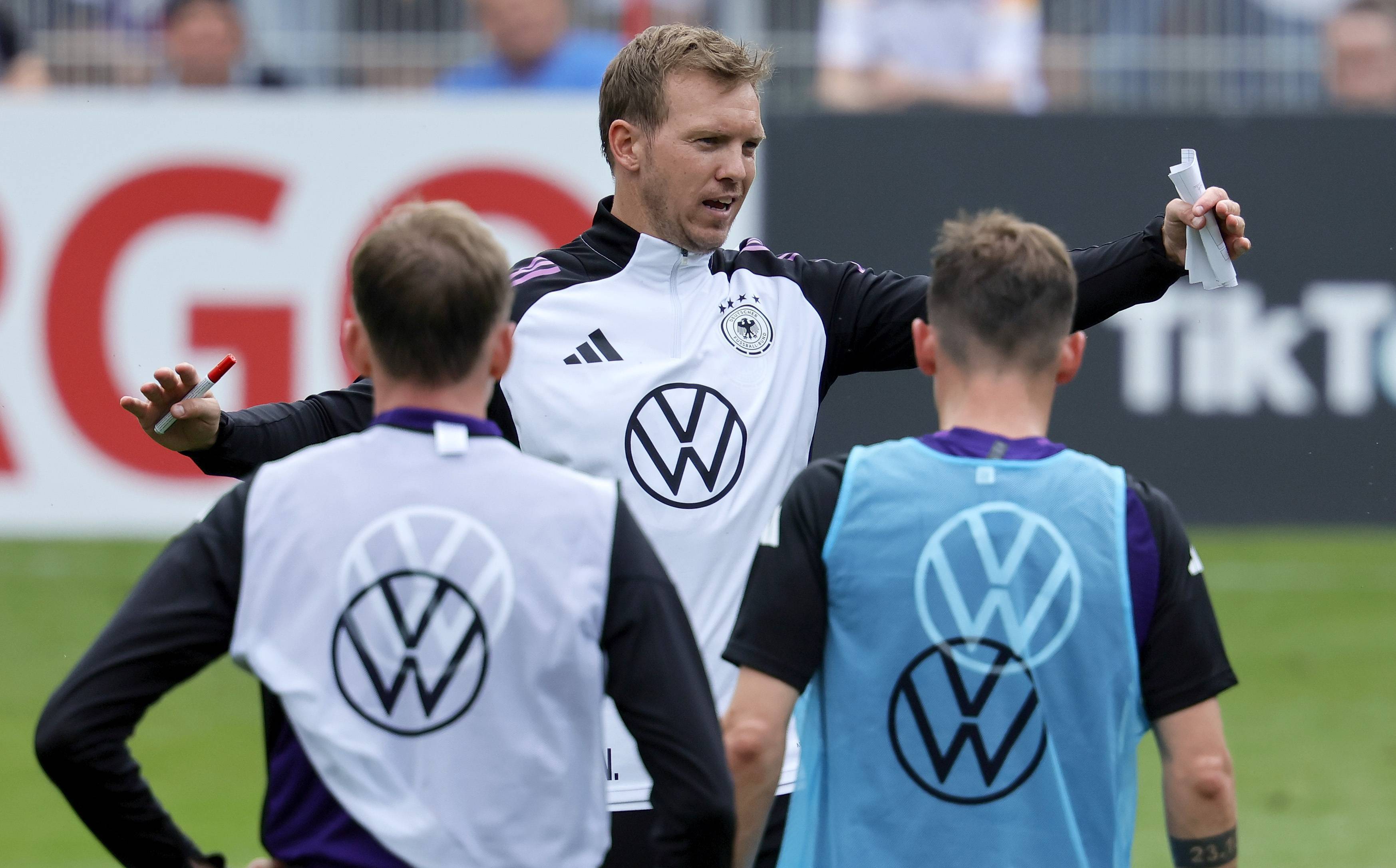 德国队整装待发欧洲杯预选赛备战 德国队整装待发欧洲杯预选赛备战