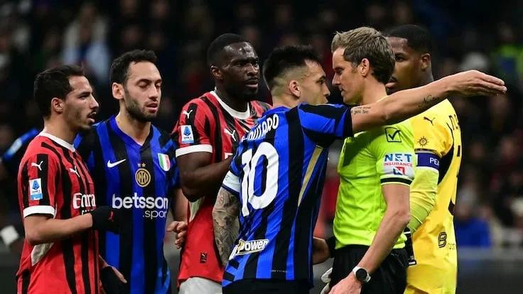 包含米兰德比:AC米兰反击,反超国际米兰的词条 包含米兰德比:AC米兰反击,反超国际米兰的词条