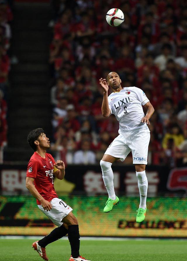 包含黄蜂队主场落败球迷诉求加强引援的词条