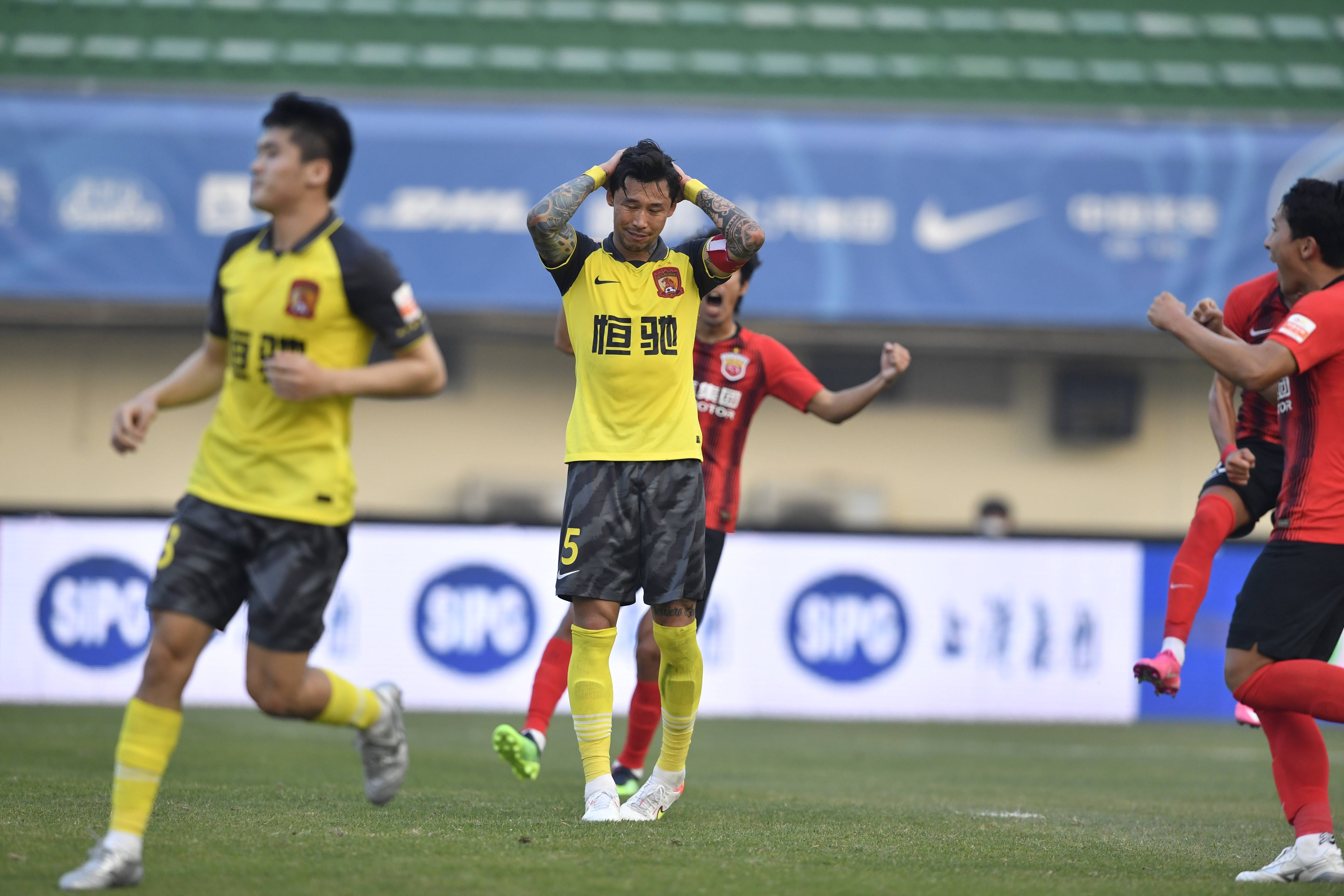 九游娱乐网站-包含斯佩齐亚客场爆冷，重摆保级形势的词条