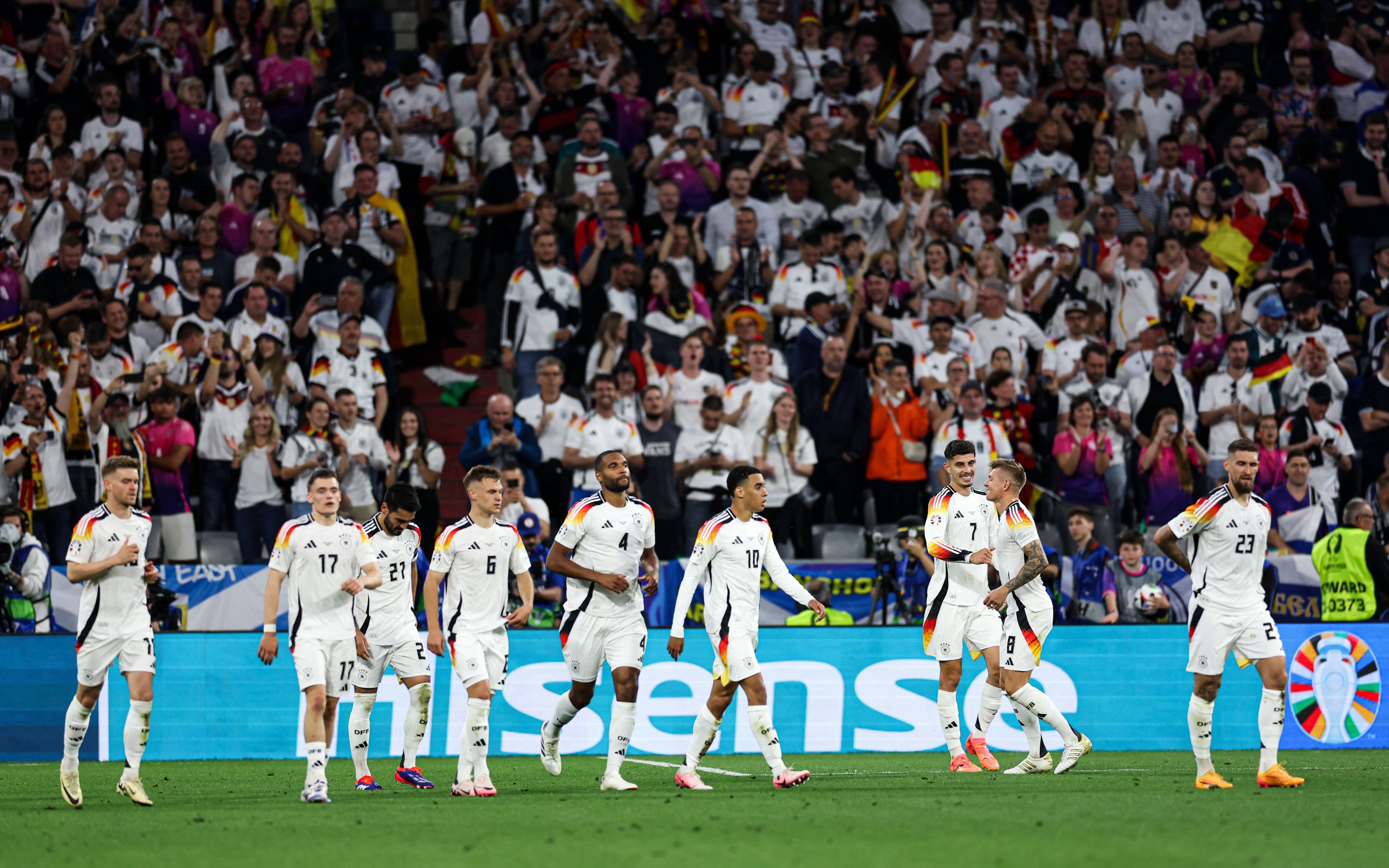 九游娱乐官方-德国队在欧国联赛中取得令人瞩目的胜利