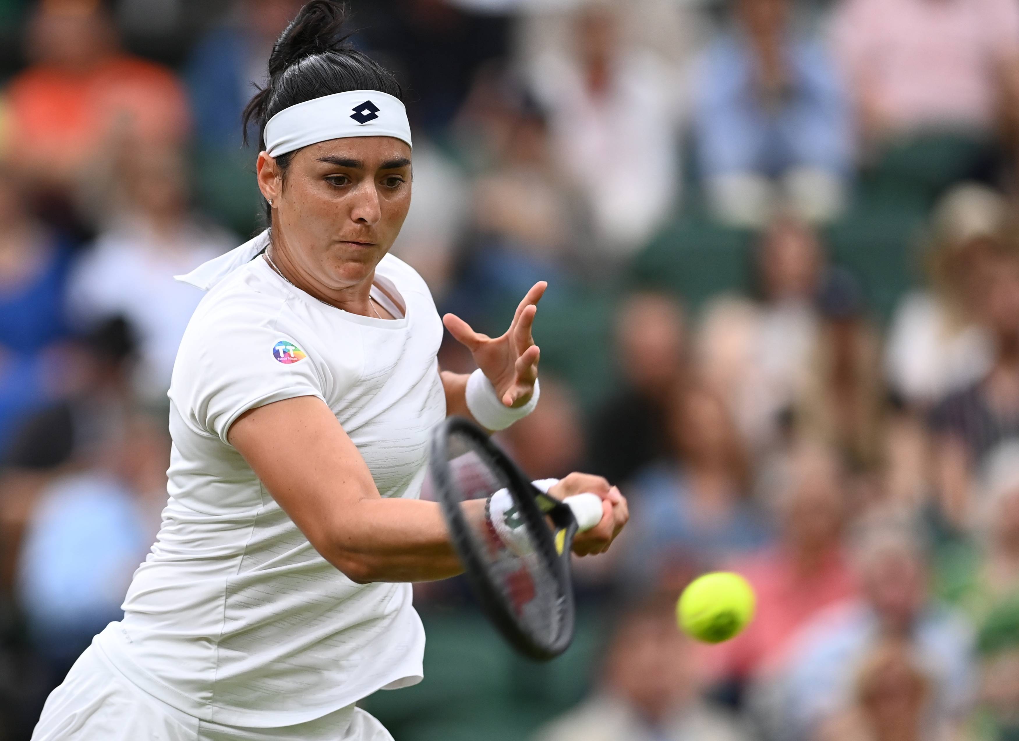 巴西女足力挽狂澜成功晋级半决赛