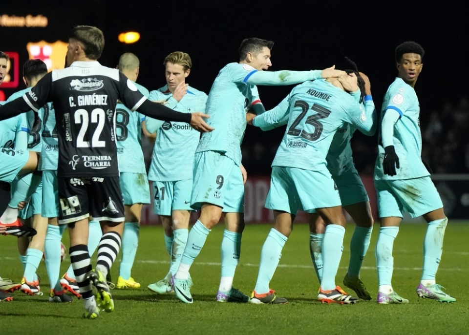 包含世界杯预选赛：法国爆冷负于波黑，小组第二晋级的词条