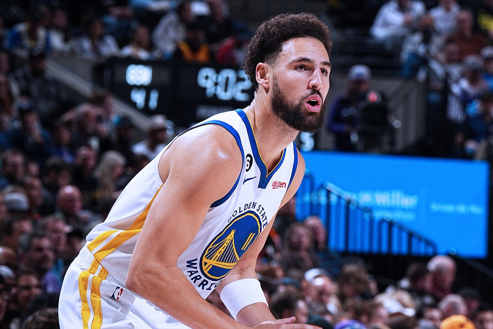 包含尤文图斯球员梅尔滕斯在比赛中受伤,需要缺席数周的词条 包含尤文图斯球员梅尔滕斯在比赛中受伤,需要缺席数周的词条