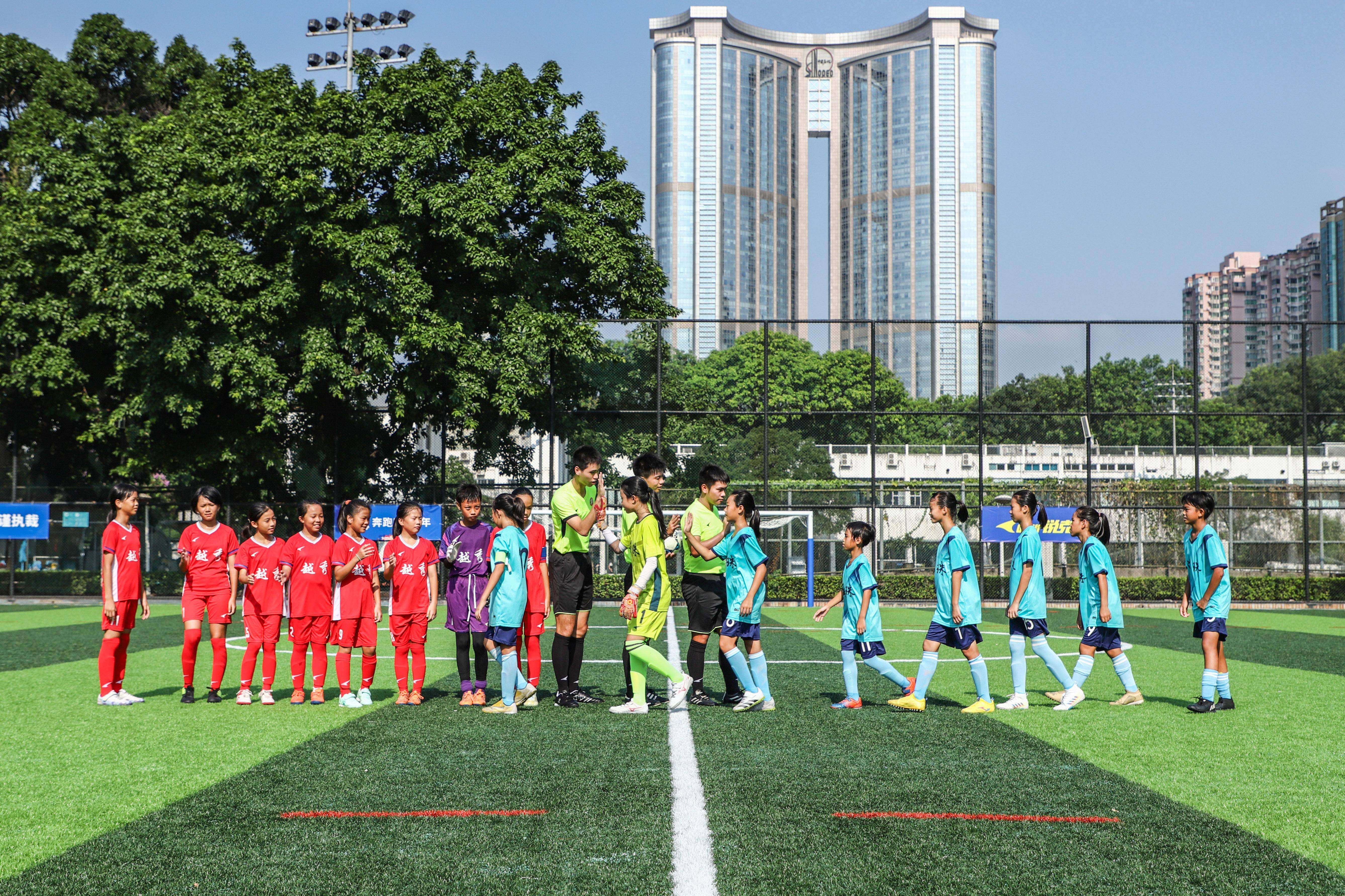 九游体育APP下载-中国足球职业联赛近期一场热门比赛拉开序幕的简单介绍