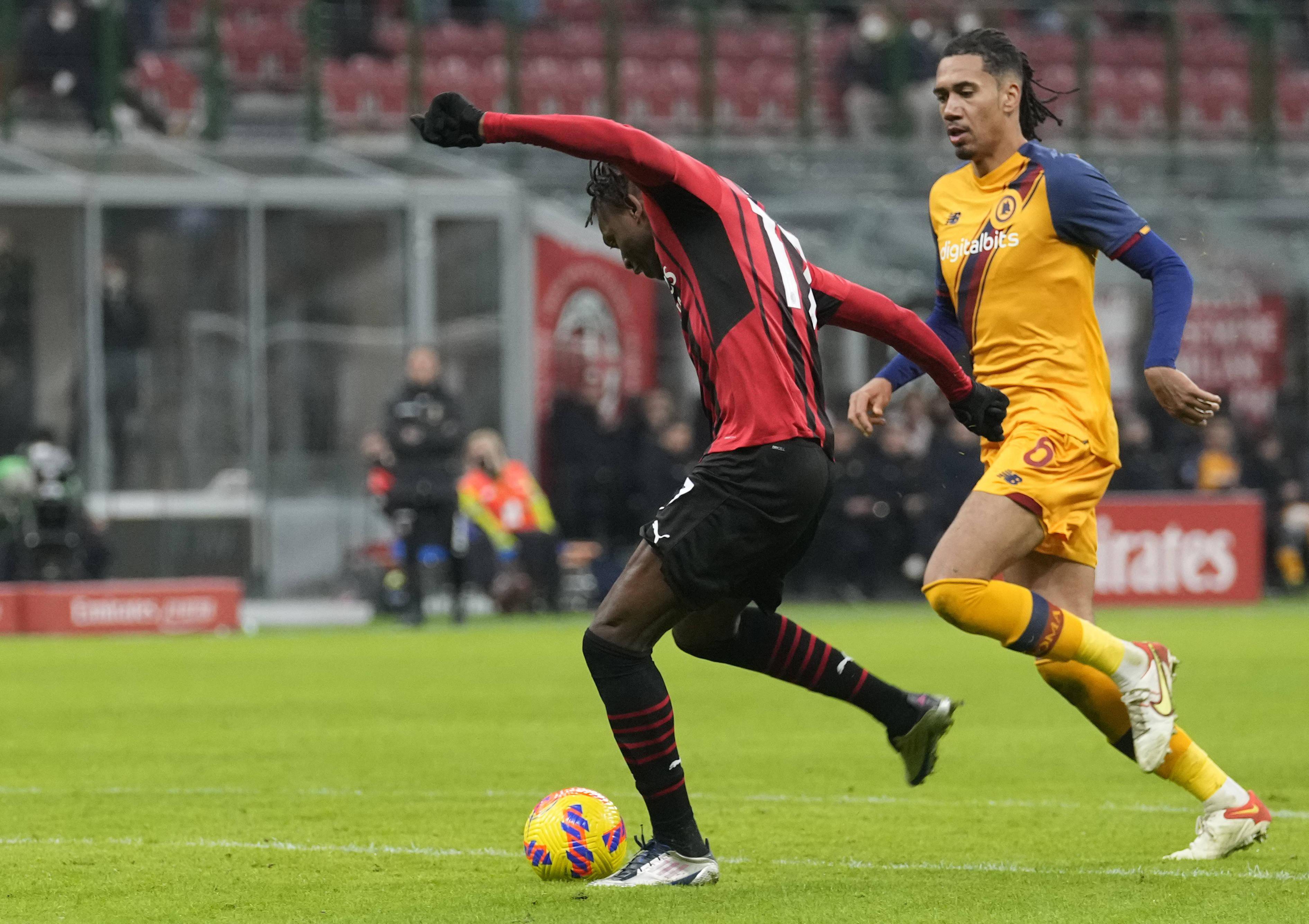 意大利足球联赛劲敌正面碰撞，分出胜负