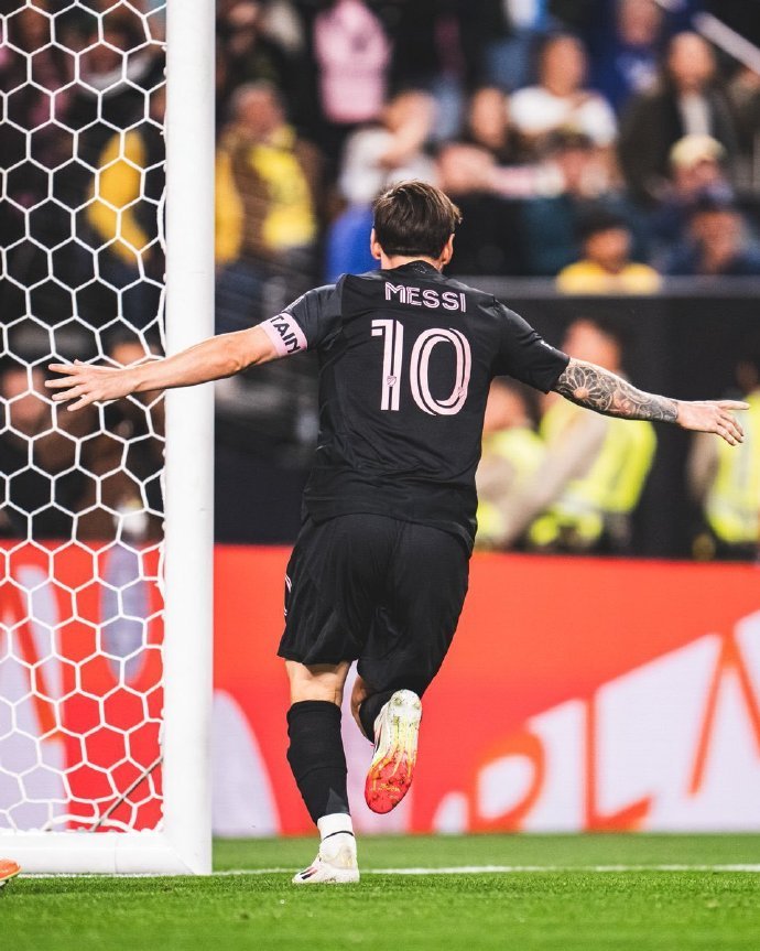 九游娱乐网站-关于梅西在亚洲杯中碾压曼城，出线形势明朗的信息