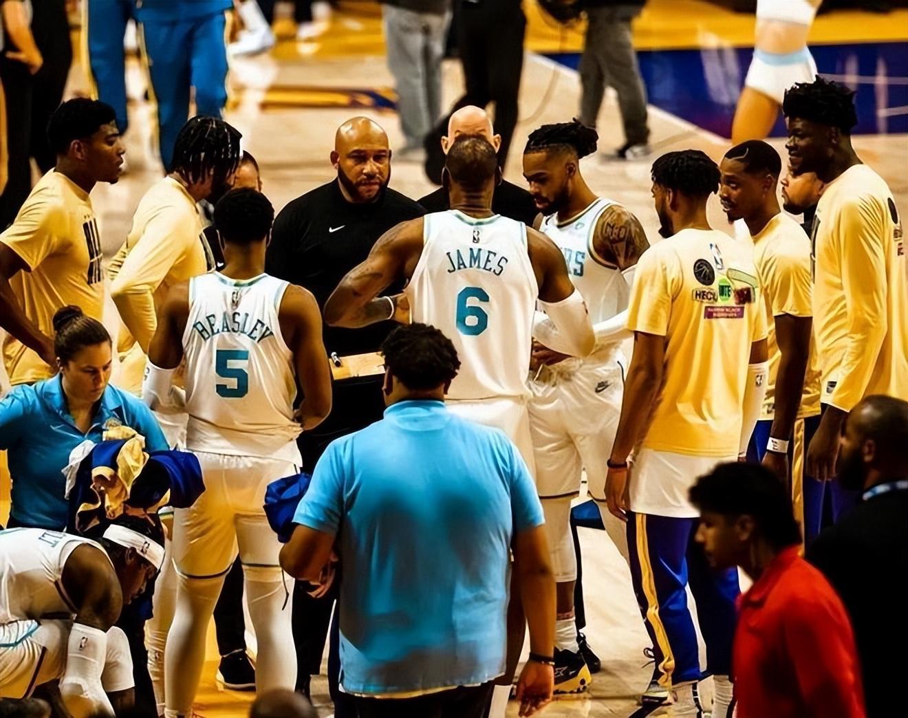 英超重磅对决:巴萨迎战湖人,引发热议的简单介绍 英超重磅对决:巴萨迎战湖人,引发热议的简单介绍