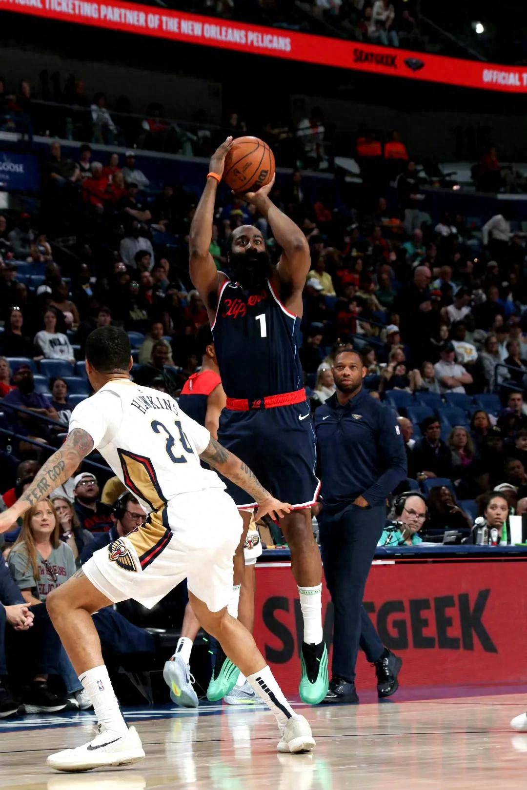 九游娱乐官方-快船再胜鹈鹕，继续取得胜利