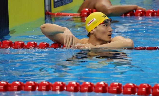 九游体育平台-日本游泳选手刷新纪录，夺得个人第五金