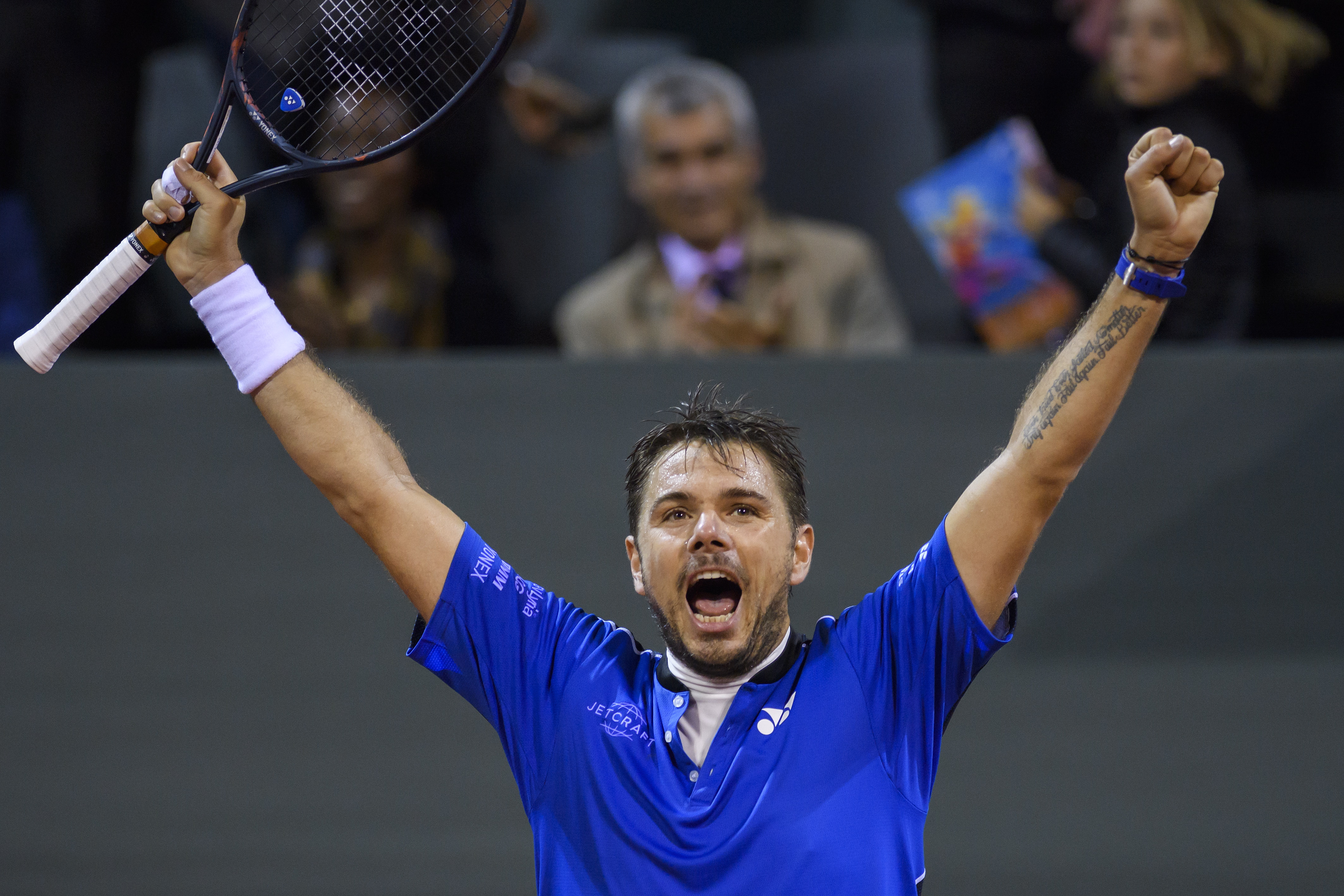 世界网球队完胜法国网球队,瓦林卡高光表现的简单介绍 世界网球队完胜法国网球队,瓦林卡高光表现的简单介绍