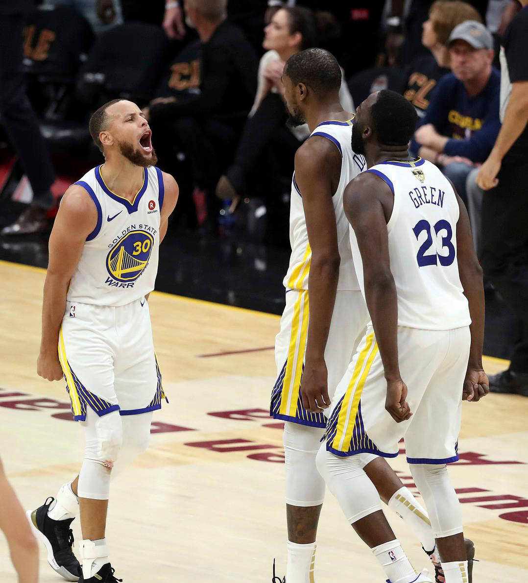 勇士击败篮网,杜兰特遭遇旧主 勇士击败篮网,杜兰特遭遇旧主