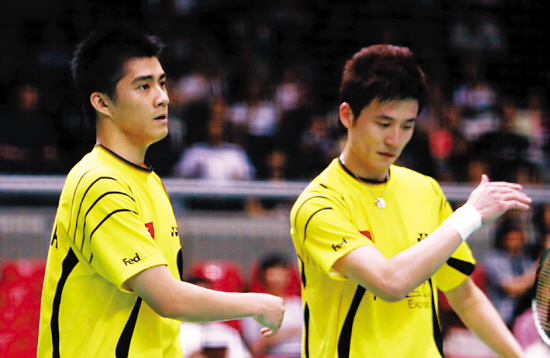 法国队力克丹麦队,黄鸭组合点燃赛场 法国队力克丹麦队,黄鸭组合点燃赛场