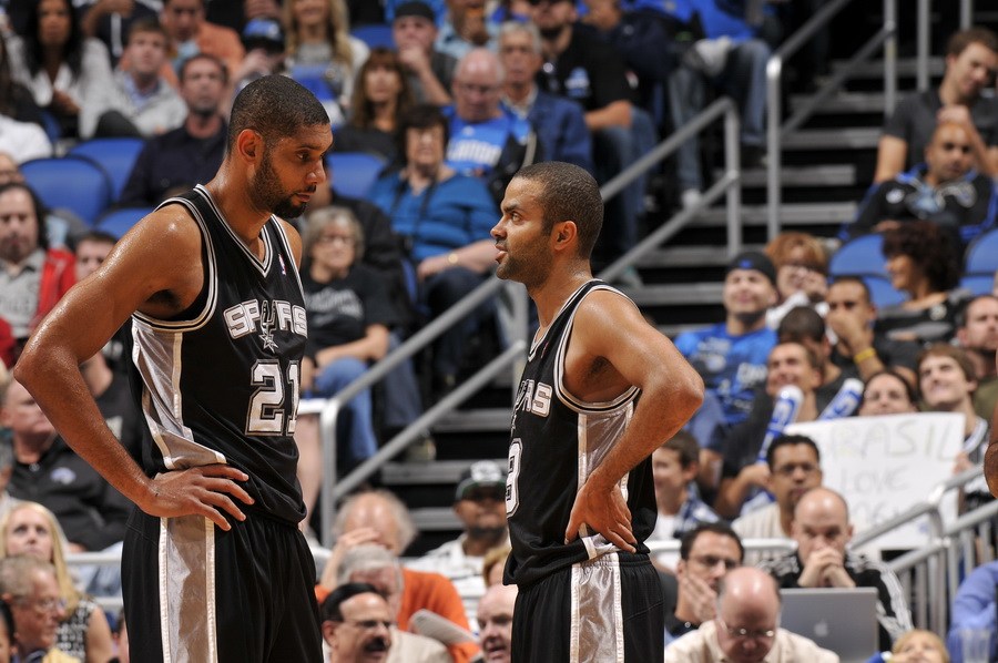 九游官网-马刺轻取四川队，西亚卡姆扛起全队