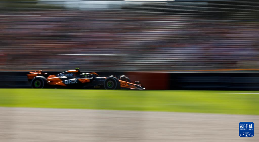 九游游戏-索伯车队完胜梅赛德斯，塞恩斯高光表现