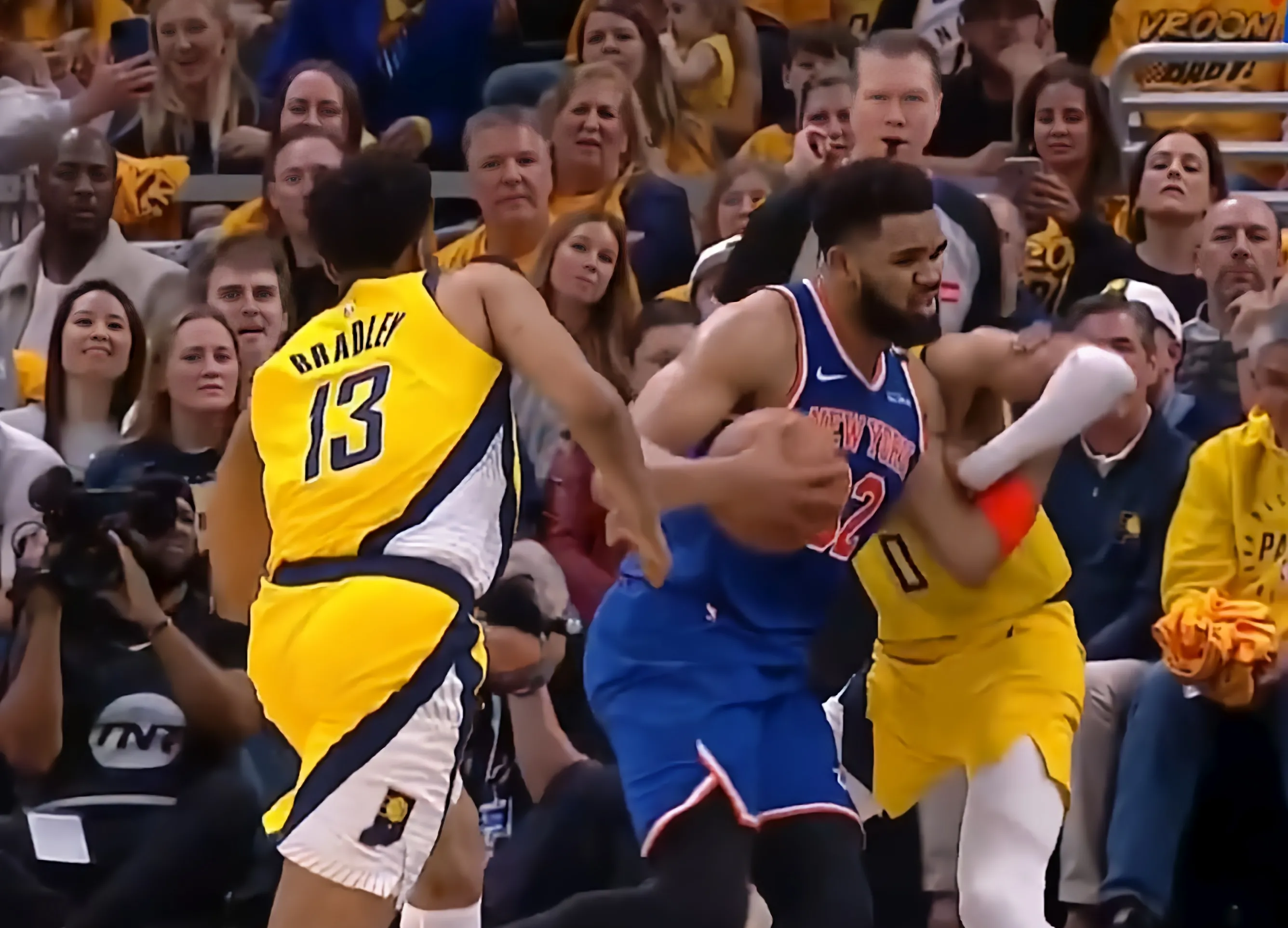 鹈鹕逆转尼克斯,塔图姆统治全场 鹈鹕逆转尼克斯,塔图姆统治全场