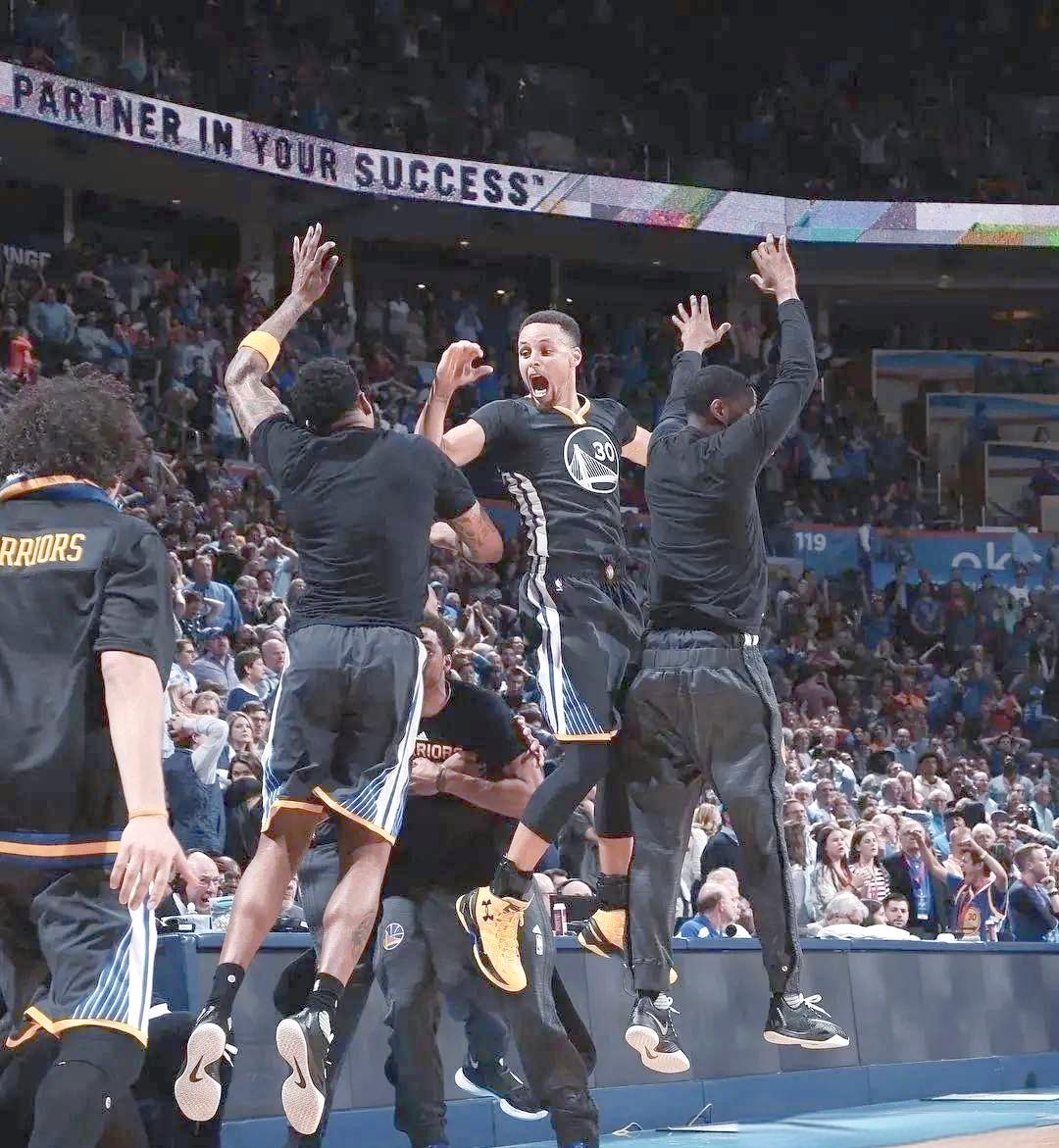 东契奇爆发,骑士生死战取胜快船 东契奇爆发,骑士生死战取胜快船